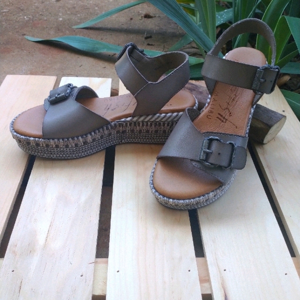 Strapped platform sandals